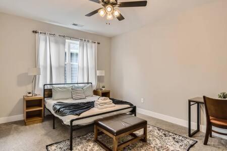 New Build 5 Min To Broadway Sleeps 10 Villa Nashville Dış mekan fotoğraf