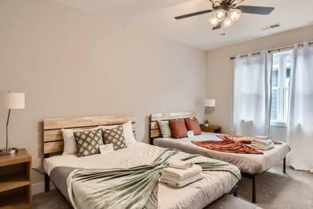 New Build 5 Min To Broadway Sleeps 10 Villa Nashville Dış mekan fotoğraf