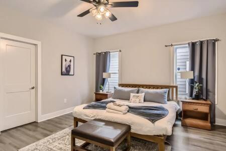 New Build 5 Min To Broadway Sleeps 10 Villa Nashville Dış mekan fotoğraf
